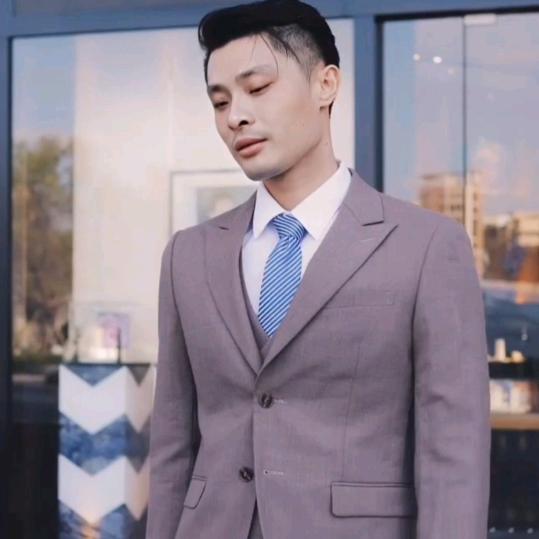 . 爱淡了^ の梦远了