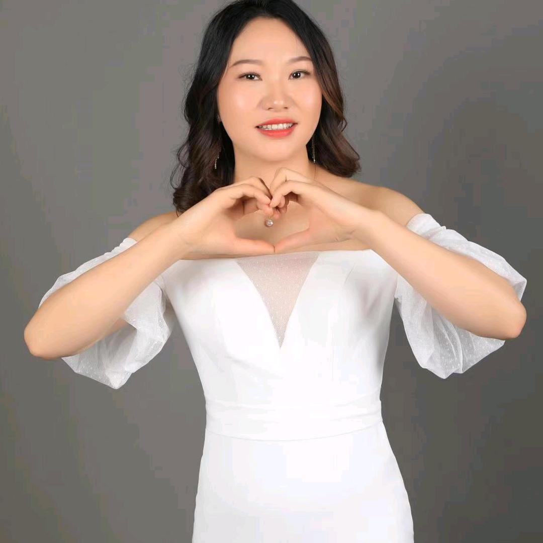 美肤宝小何