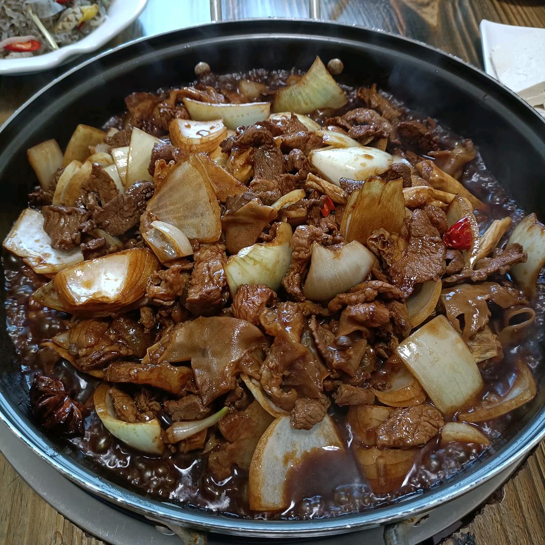 a含香🌷 乾王府护心肉锅  🌷