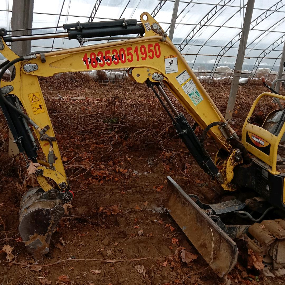 刘建林  挖掘机 东关和谐社区