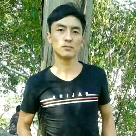 大胆刁民，给朕跪下