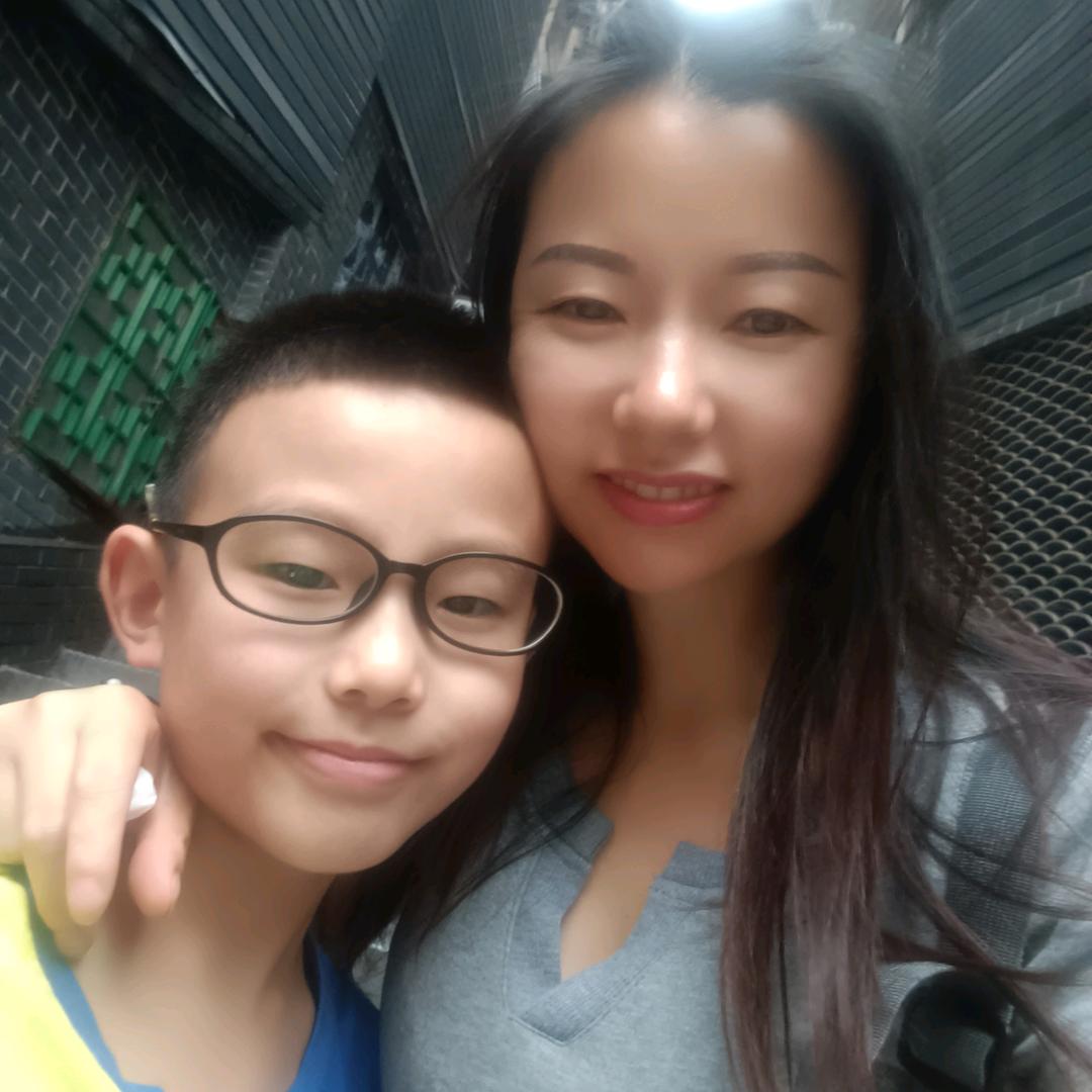 英子