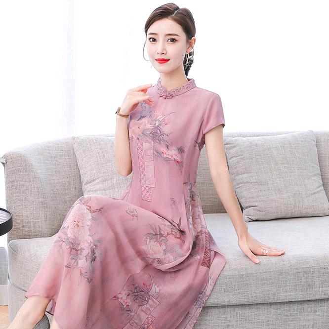 裙角飞扬女装