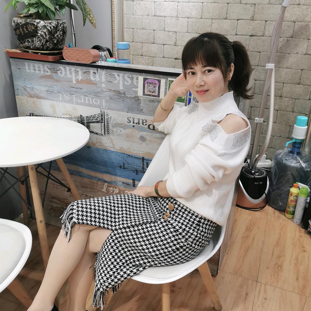 海口龙华贵香儿服装批发店