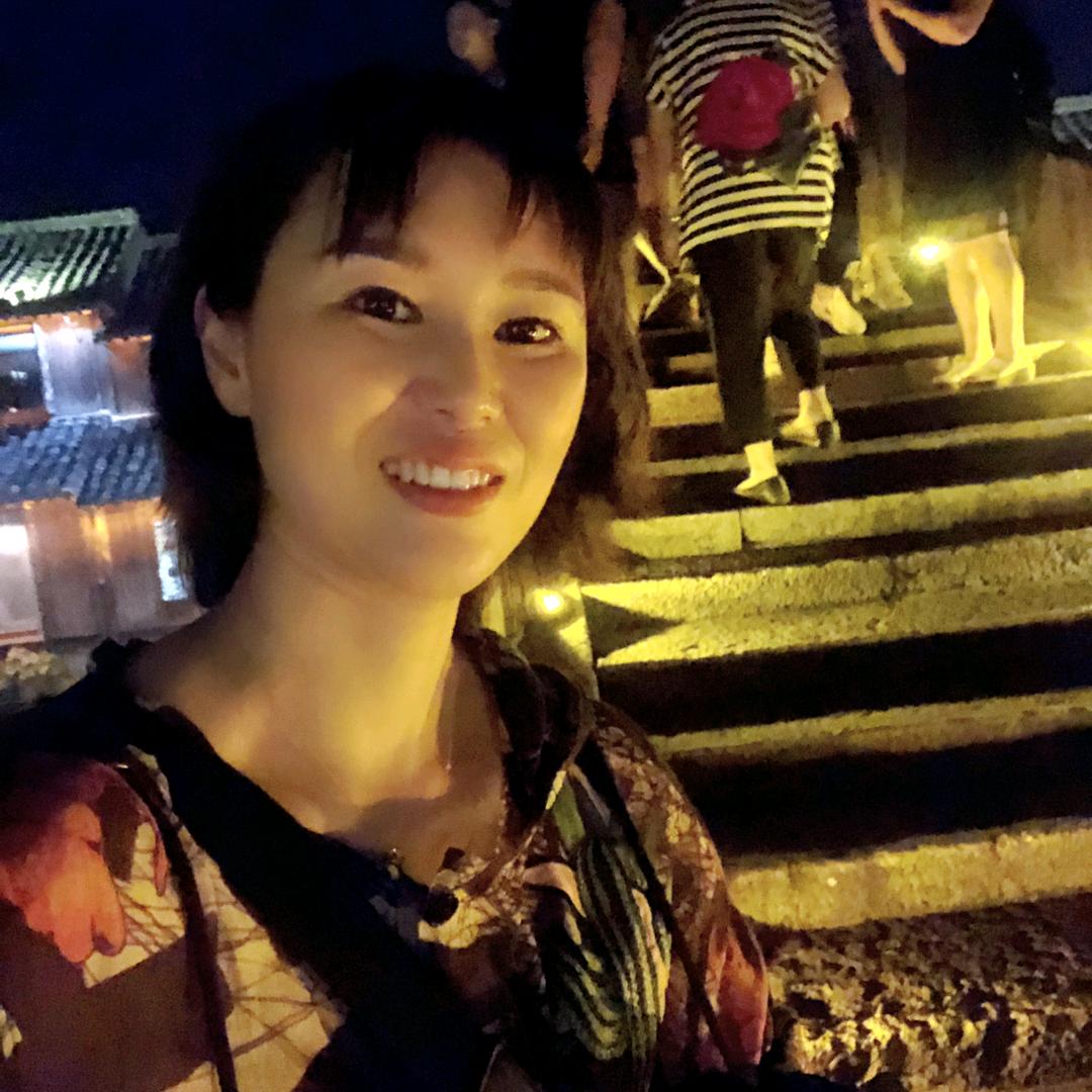 直产直销毛衣，田密密，