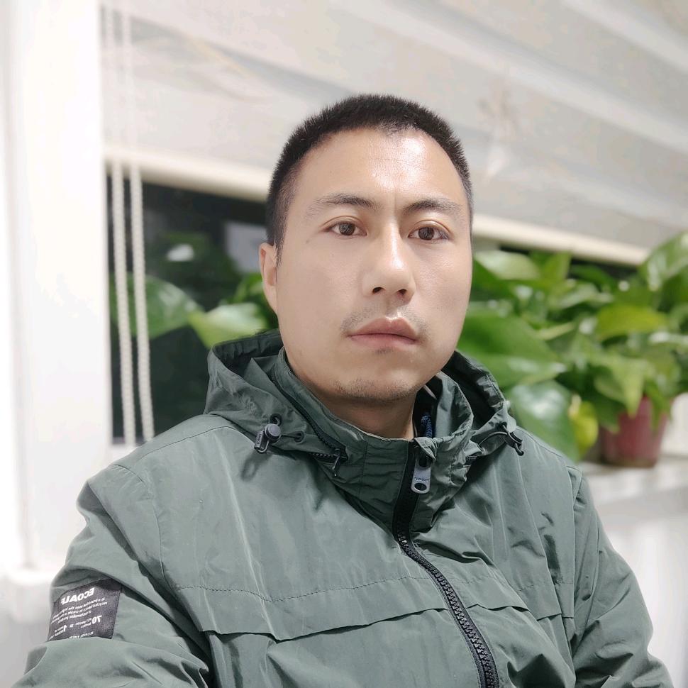 德龙