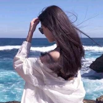 用笑伪装