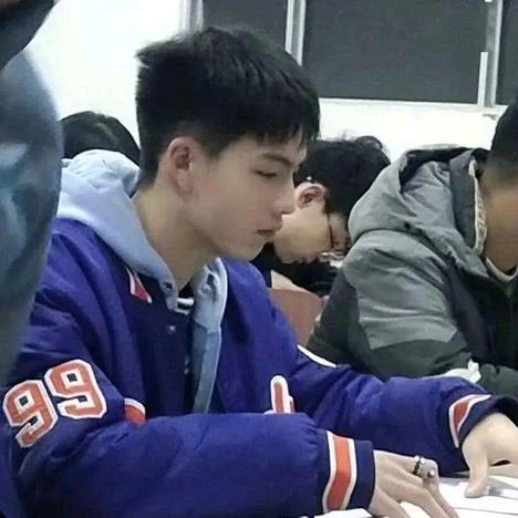 爱吃小肥牛