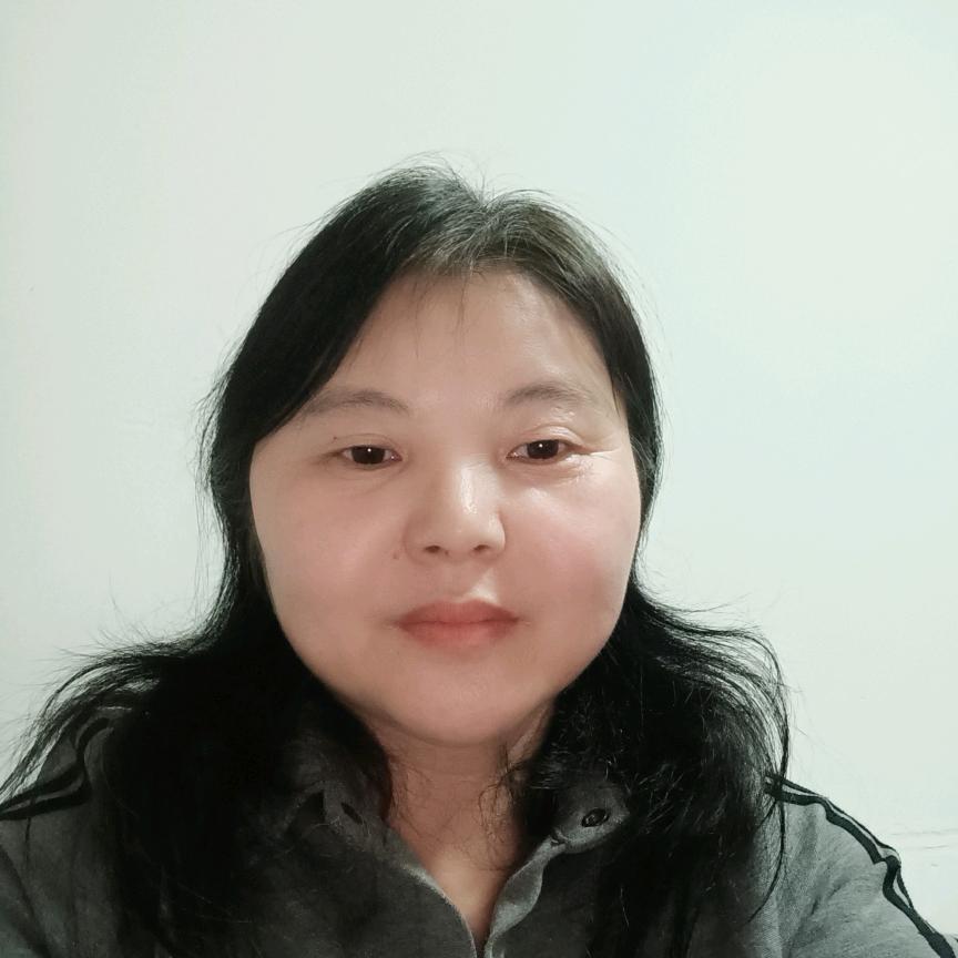黄芳