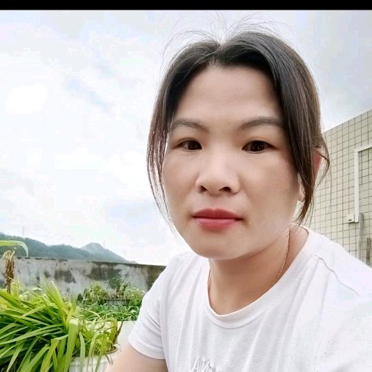 黄秋莲