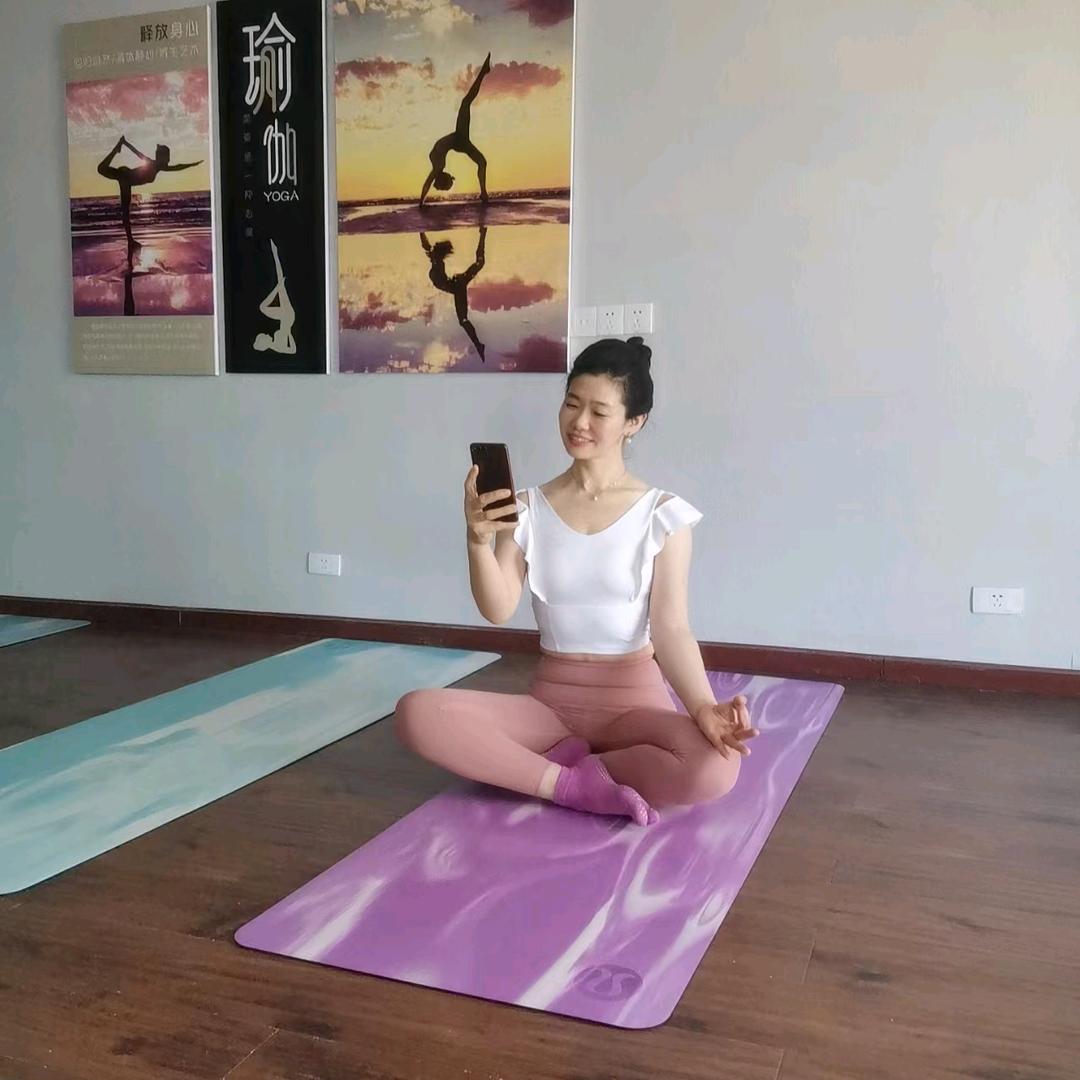 梵简.瑜伽.普拉提张老师