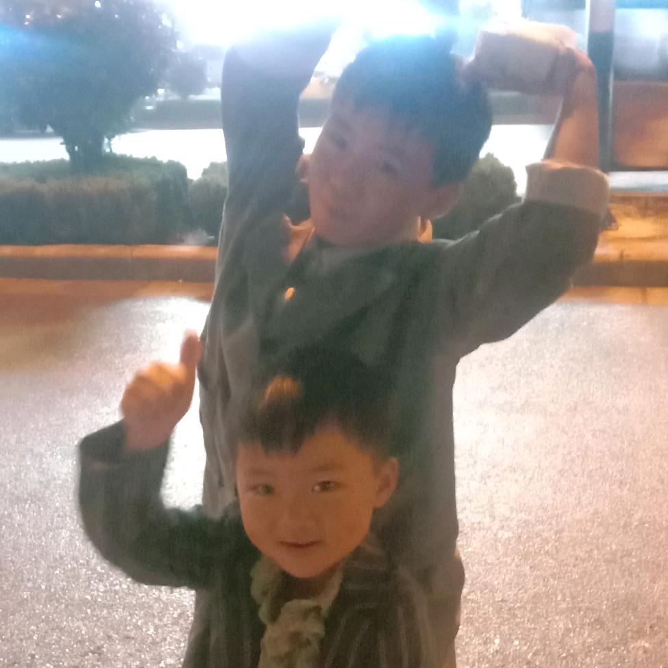 坚强也有泪水