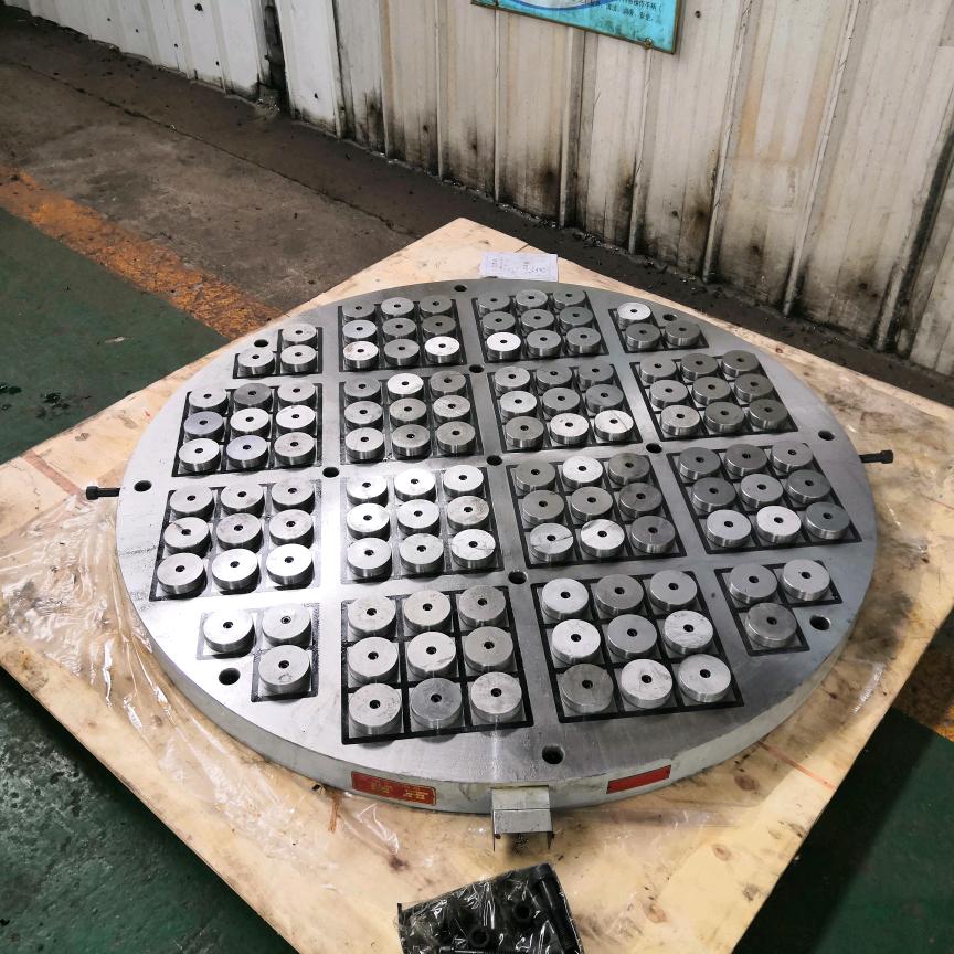 东方圆台磨床 李爱民