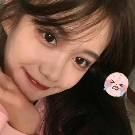 小卓在认真刷牙～