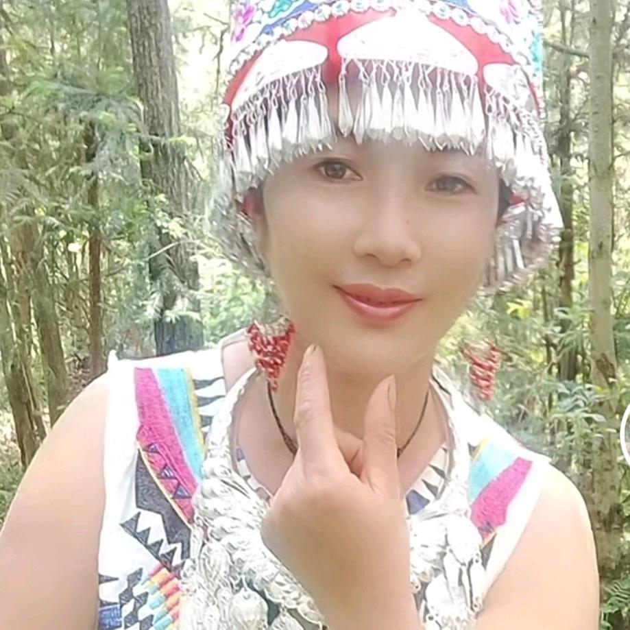 山歌毛姐