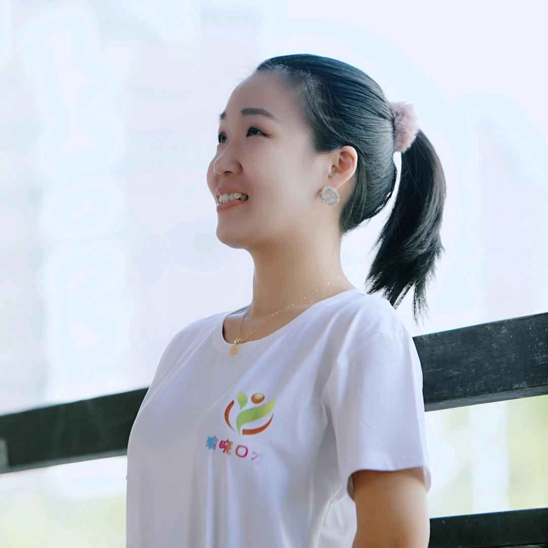 小瑜手势舞