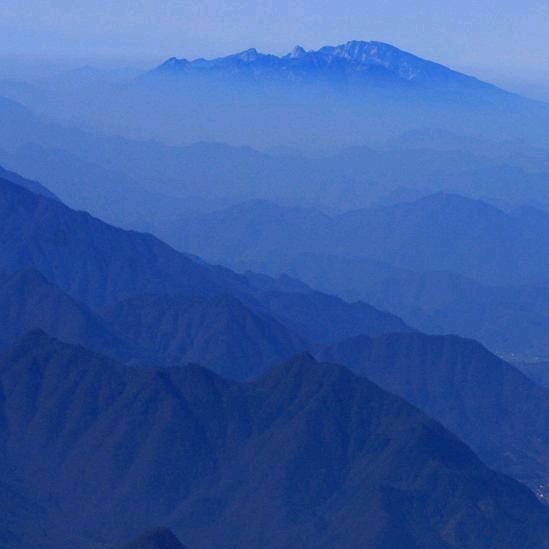黛峦