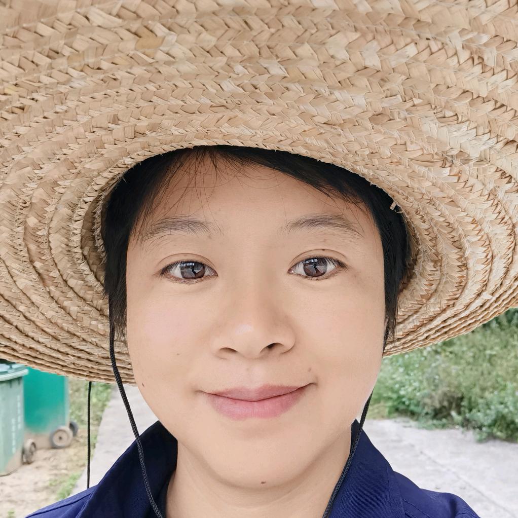 小玲在村里