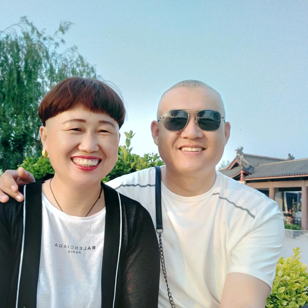 微笑而过