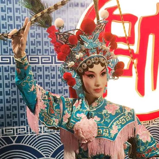 华枝春满