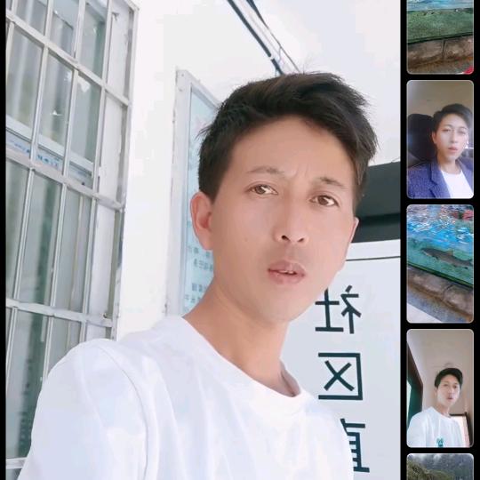 面试笑容心是伤。