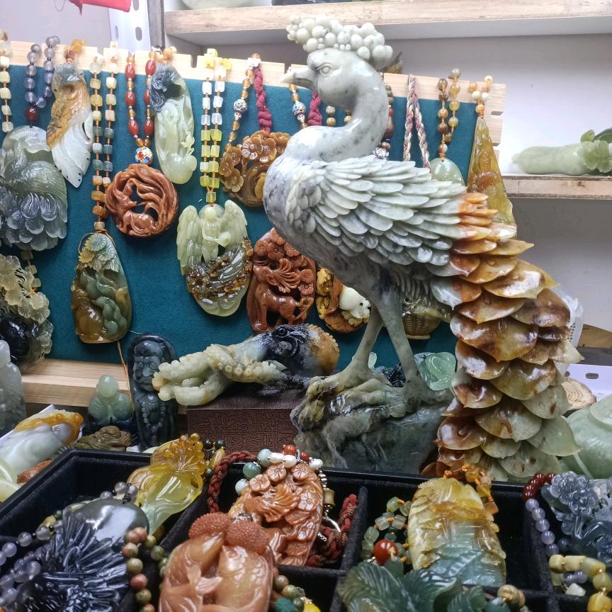 清晨玉器店