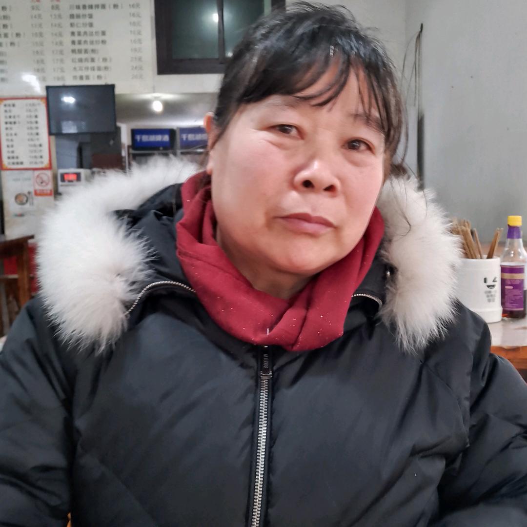 石群华