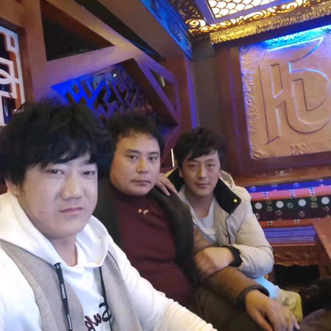 索色龙男孑