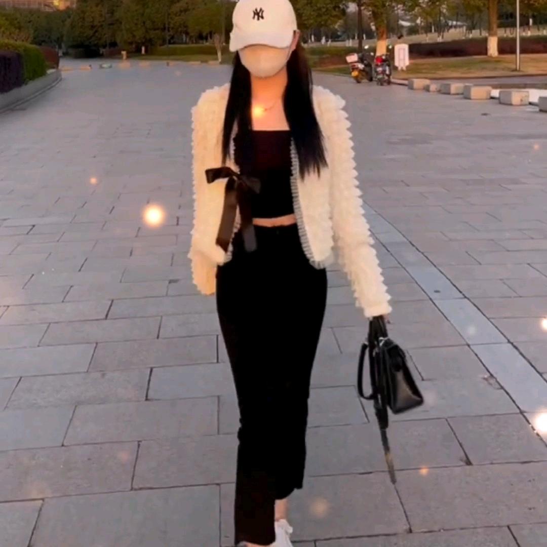 你爱我像爱谁，《勿连赞》