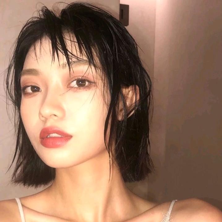 莹莹