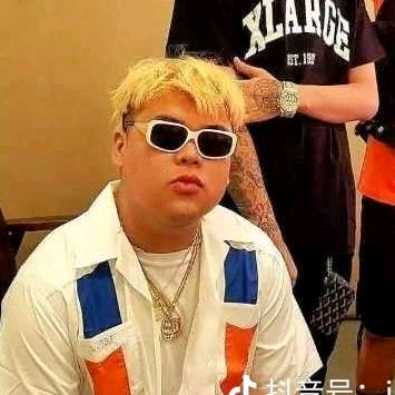 端木磊