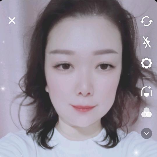 小刘( ͡ _ ͡°)ﾉ⚲ ♫