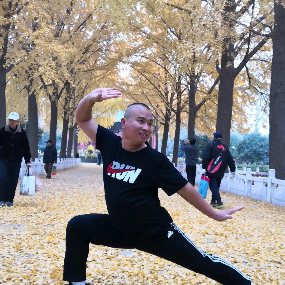 爱运动的韩世伟