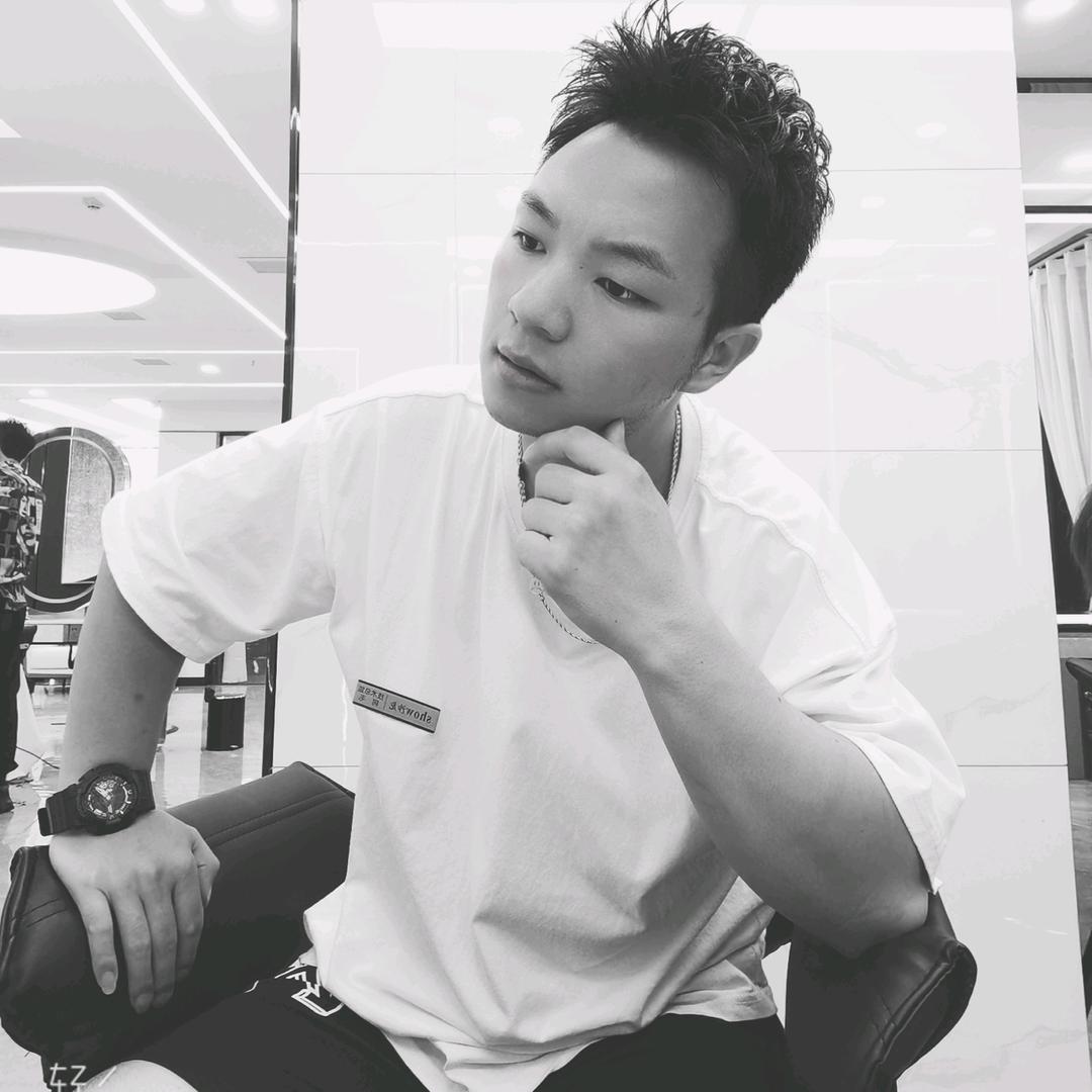贵阳show沙龙万科店{阿毛}
