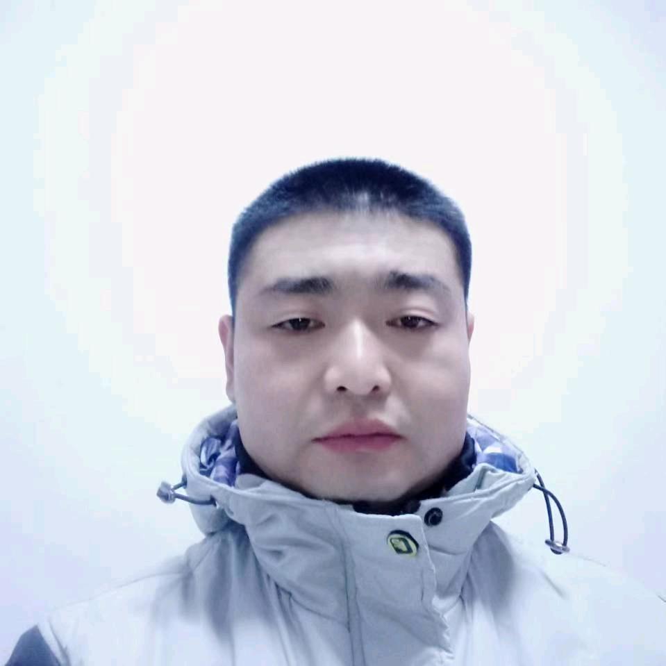 席伟沉默