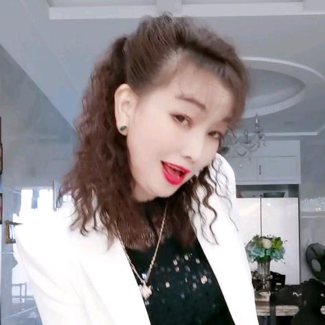 蝴蝶，〈勿连赞，望看完赞〉