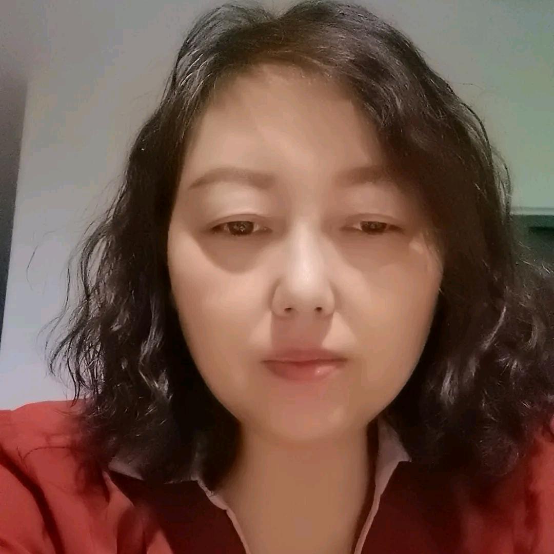 大足飞宇门窗龙姐