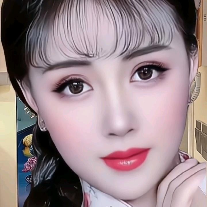 何斌德
