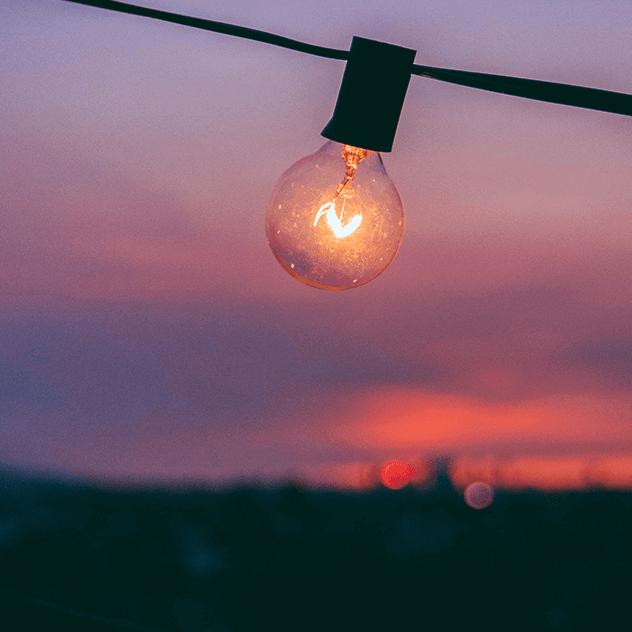 清歌一曲月如霜