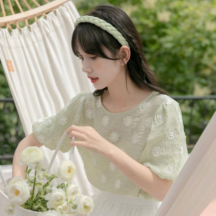 沐沐爱养花
