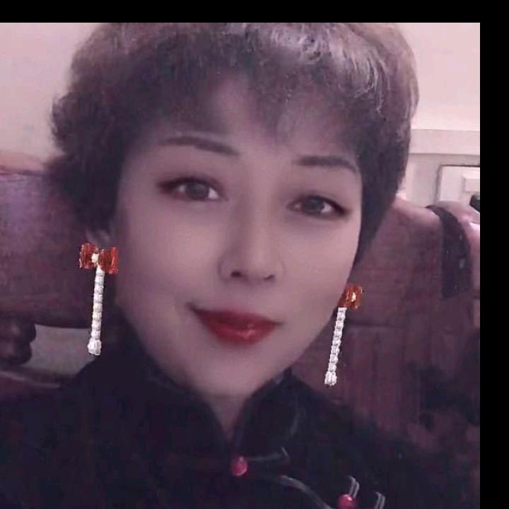 开心丽姐每晚8点30开播
