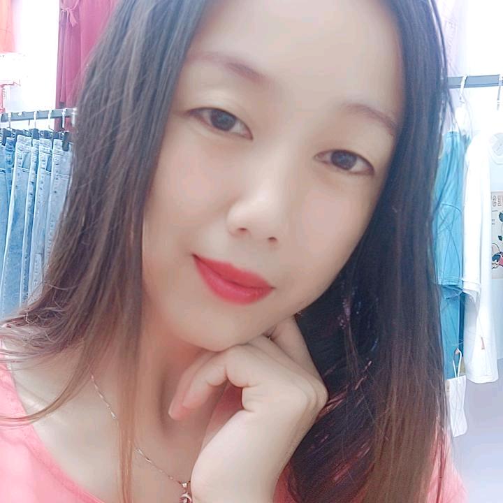 山衣轩服装实体店