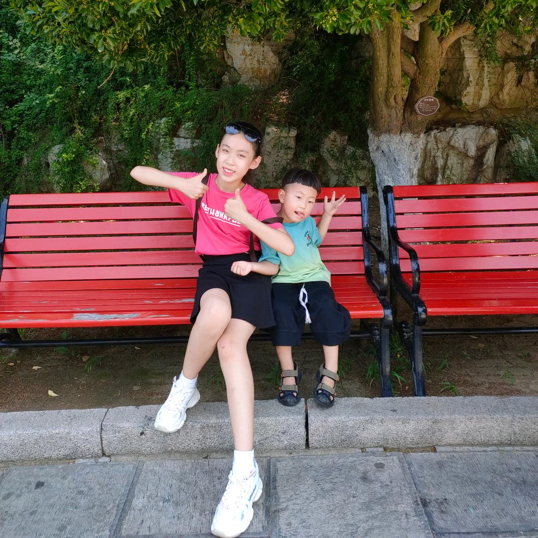 莱州利群三楼佐丹奴