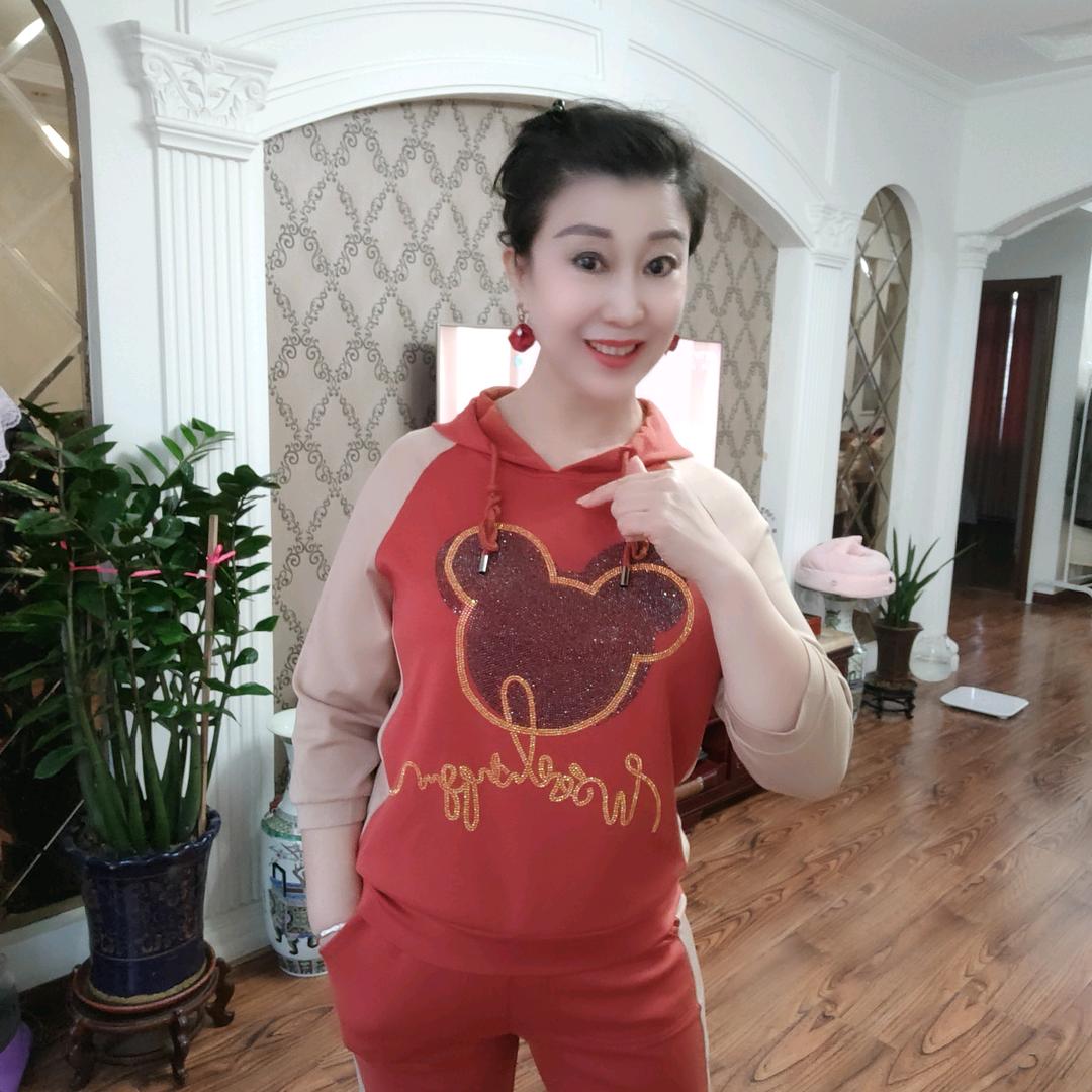 大连市旅顺小世达少华服饰店
