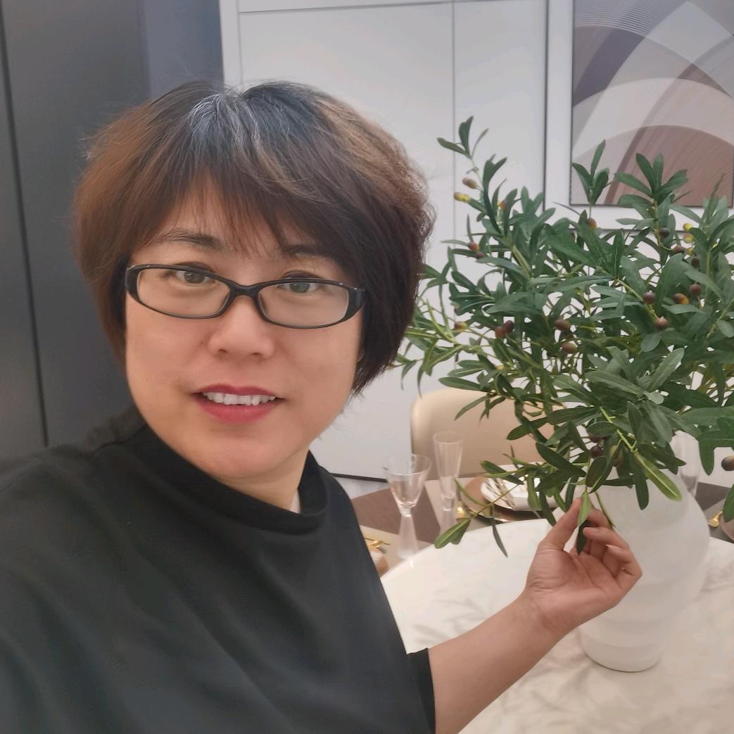新世纪李婧