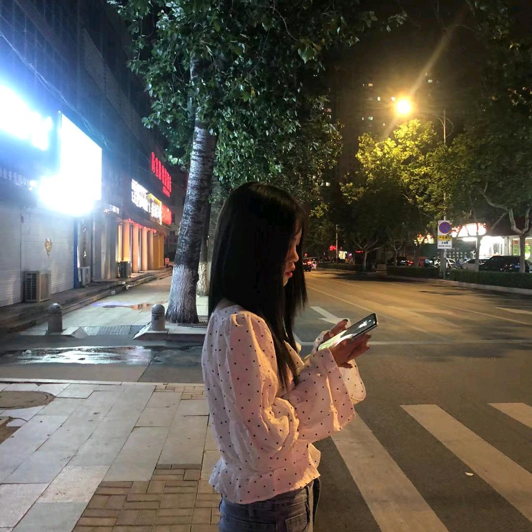小霞