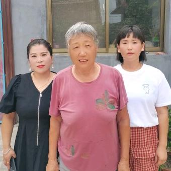 魁丽与二娜