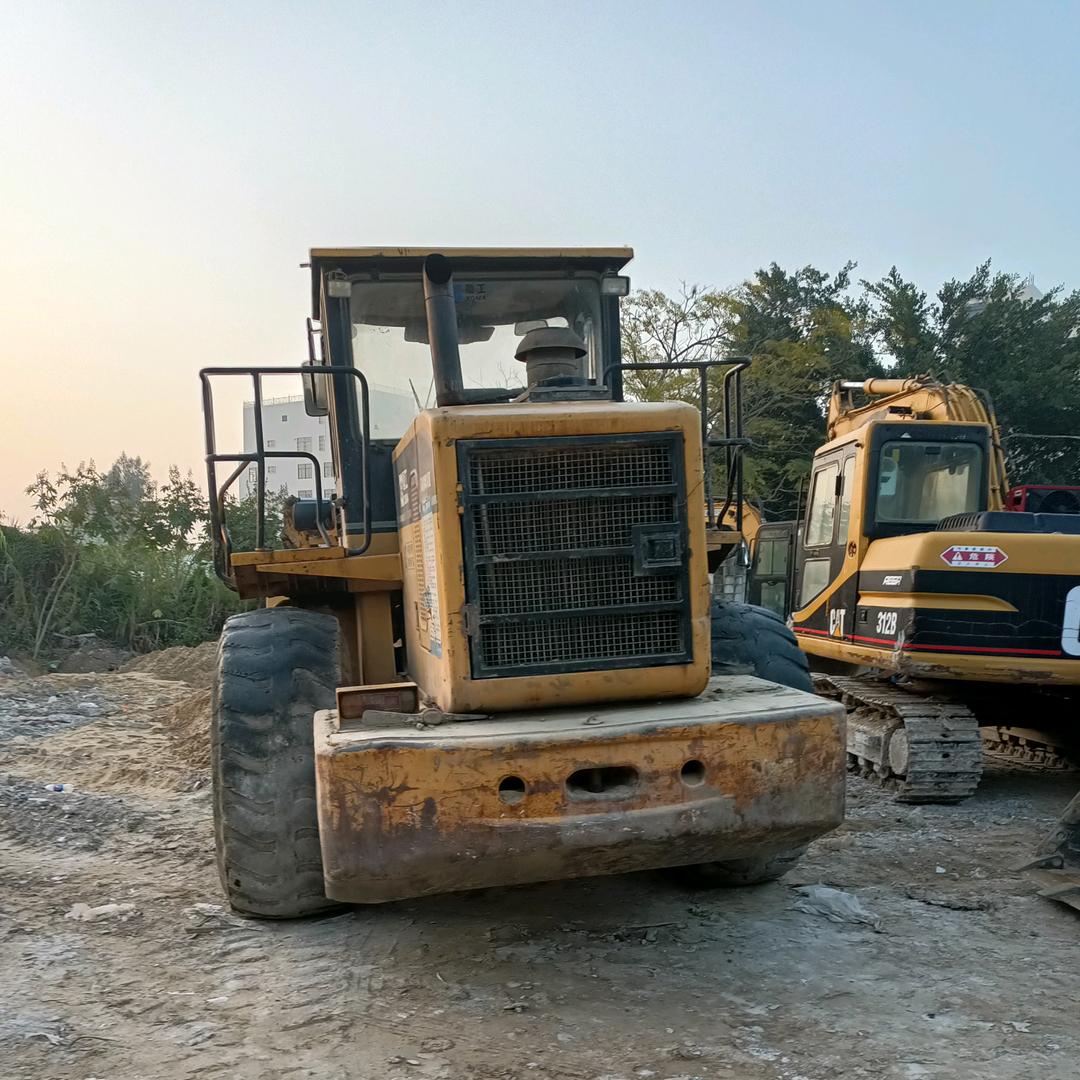 豫你相粤，铲车挖机租赁。