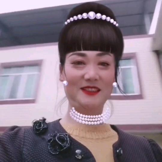 黄八姐hbj