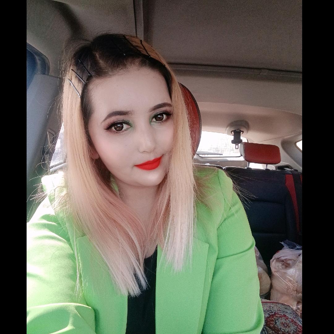 Aynur 乌什